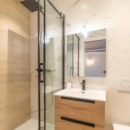 Modern Studio In The Heart Of Old 펜션 *